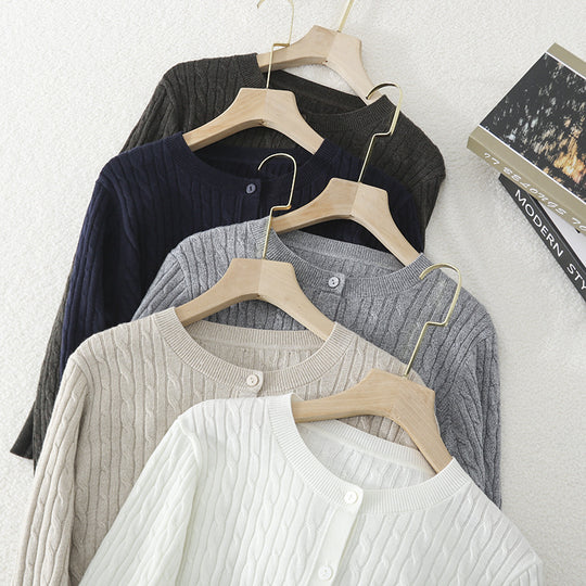 Damen Feiner Zopfmuster-Cardigan mit Rundhals und durchgehender Knopfleiste Nord Taschen