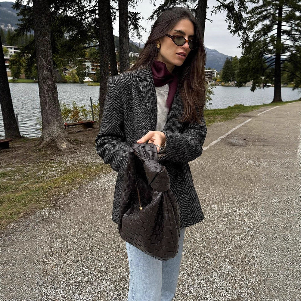 Damen Kurztaillierter Doppelreiher-Blazer aus Bouclé‑Tweed Nord Taschen