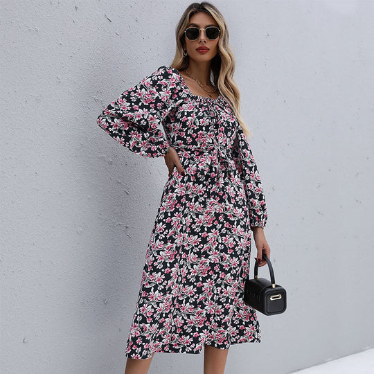 Damen Midikleid mit floralem Stufenrock, gerafftem Ausschnitt & Taillenzug Nord Taschen