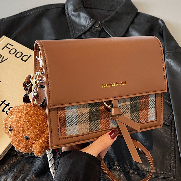 Damen Umhängetasche mit modernem Karodesign Nord Taschen