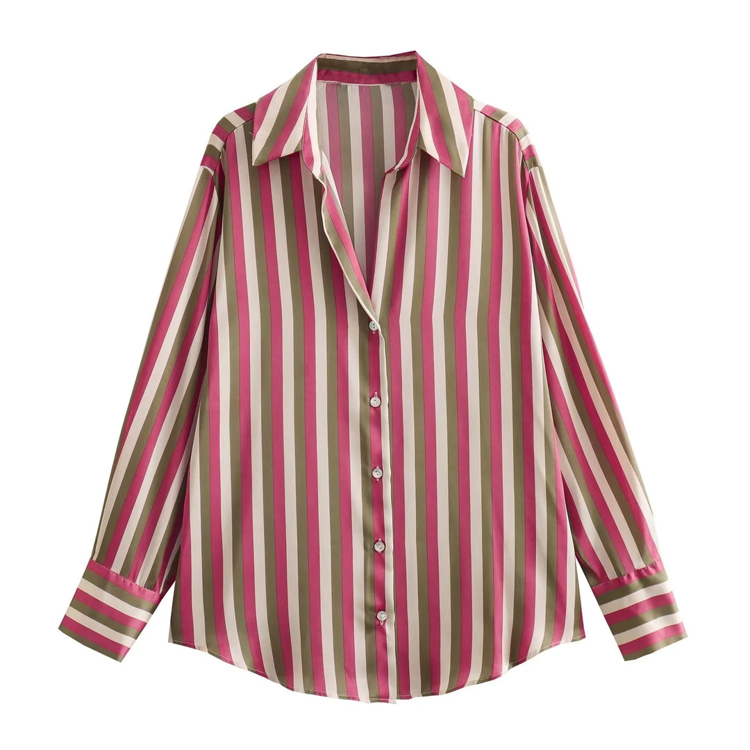 Damen Oversized Satinbluse mit Hemdkragen und breiten Manschetten Nord Taschen