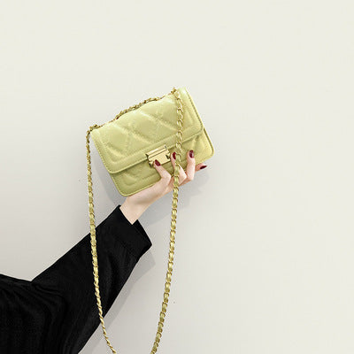 Damen Clutch mit luxuriösem Kettenriemen und klassischer Steppung Nord Taschen