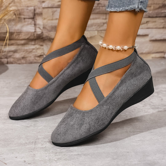 Damen  minimalistische Samt-Ballerina mit dekorativer Fußkette und ergonomischem Komfortfußbett Nord Taschen