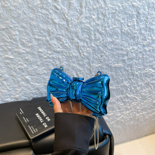 Damen Clutch im einzigartigen Schleifen-Design Nord Taschen