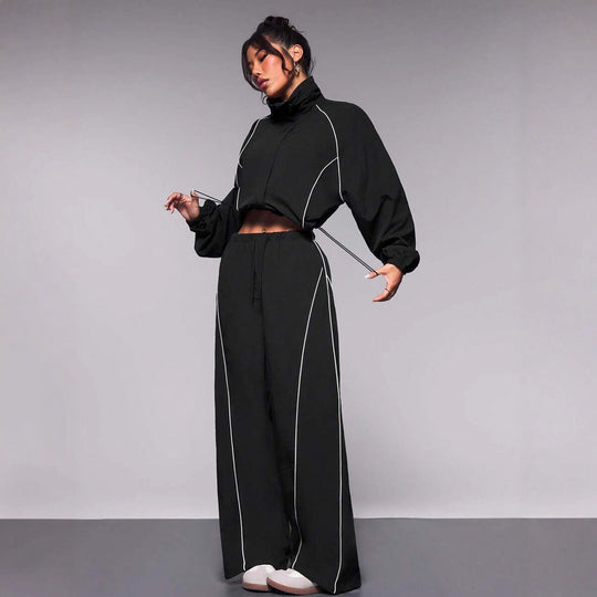 Damen sportives Cropped Windbreaker-Set mit Stehkragen Tunnelzug und reflektierenden Paspeln Nord Taschen