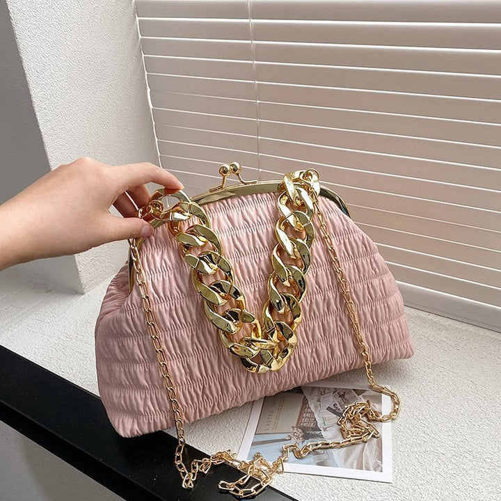 Damen modische Clutch mit kreativem Kettenakzent Nord Taschen