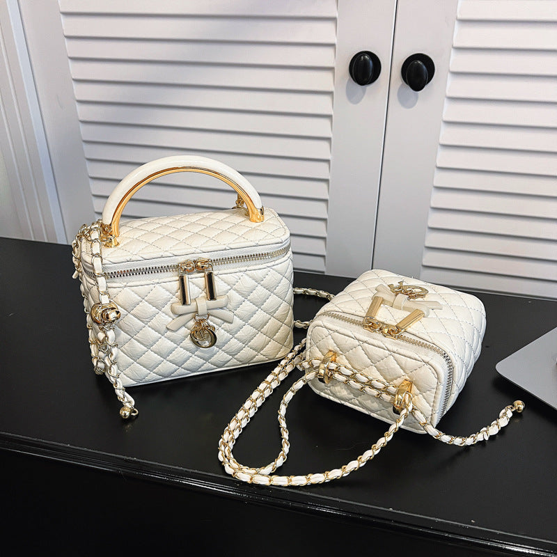 Damen elegante Handtasche mit luxuriösem Kettenakzent Nord Taschen