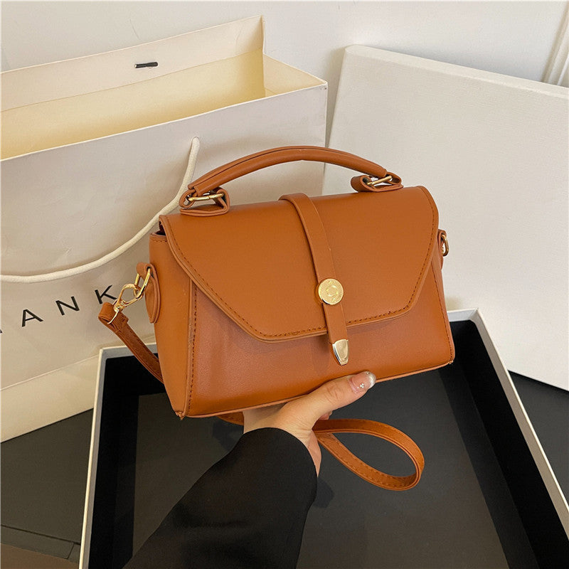 Damen elegante Umhängetasche mit strukturiertem Design und praktischem Tragegriff Nord Taschen