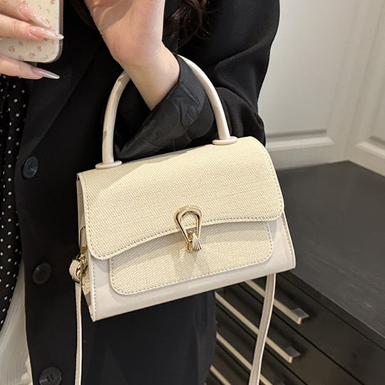 Damen Handtasche mit strukturiertem Design und elegantem Klappenverschluss Nord Taschen
