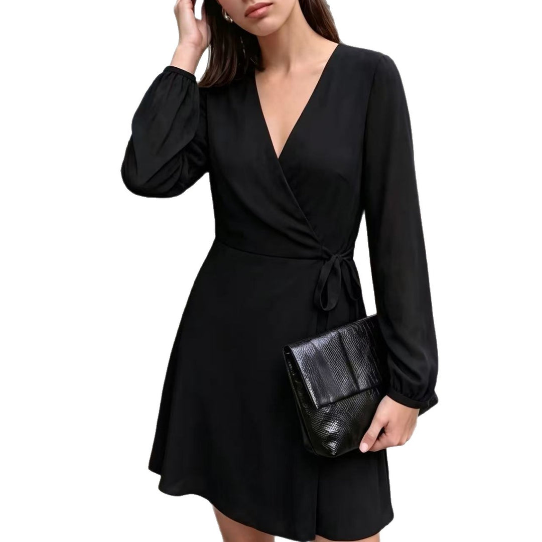 Damen Elegantes Wickel-Minikleid mit tiefem V-Ausschnitt und langen Ärmeln Nord Taschen