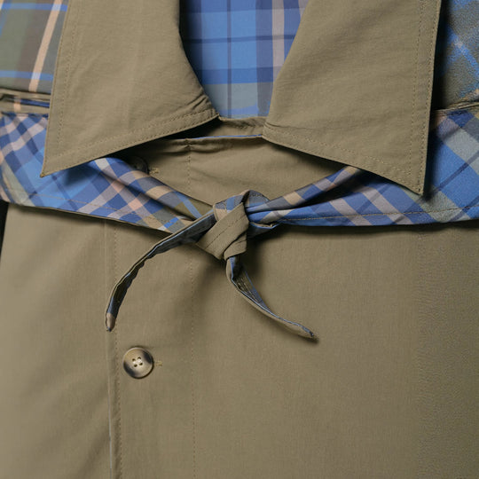 Damen 100+ kurzer Cape‑Trench mit karierter Innenverarbeitung und Knotenverschluss Nord Taschen