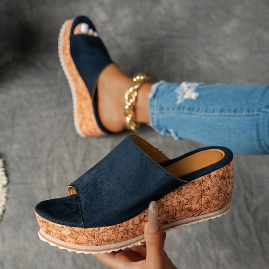 Damen Wedge-Pantoletten mit wildem Leopardenmuster und komfortabler Korksohle