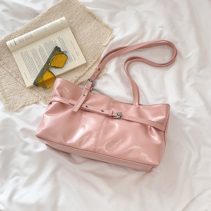 Damen modische Handtasche im stilvollen Design mit praktischen Fächern Nord Taschen