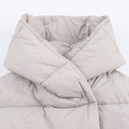 Damen Kurz geschnittene Oversize-Steppjacke mit hohem Wickelkragen und wattierter Fütterung Nord Taschen