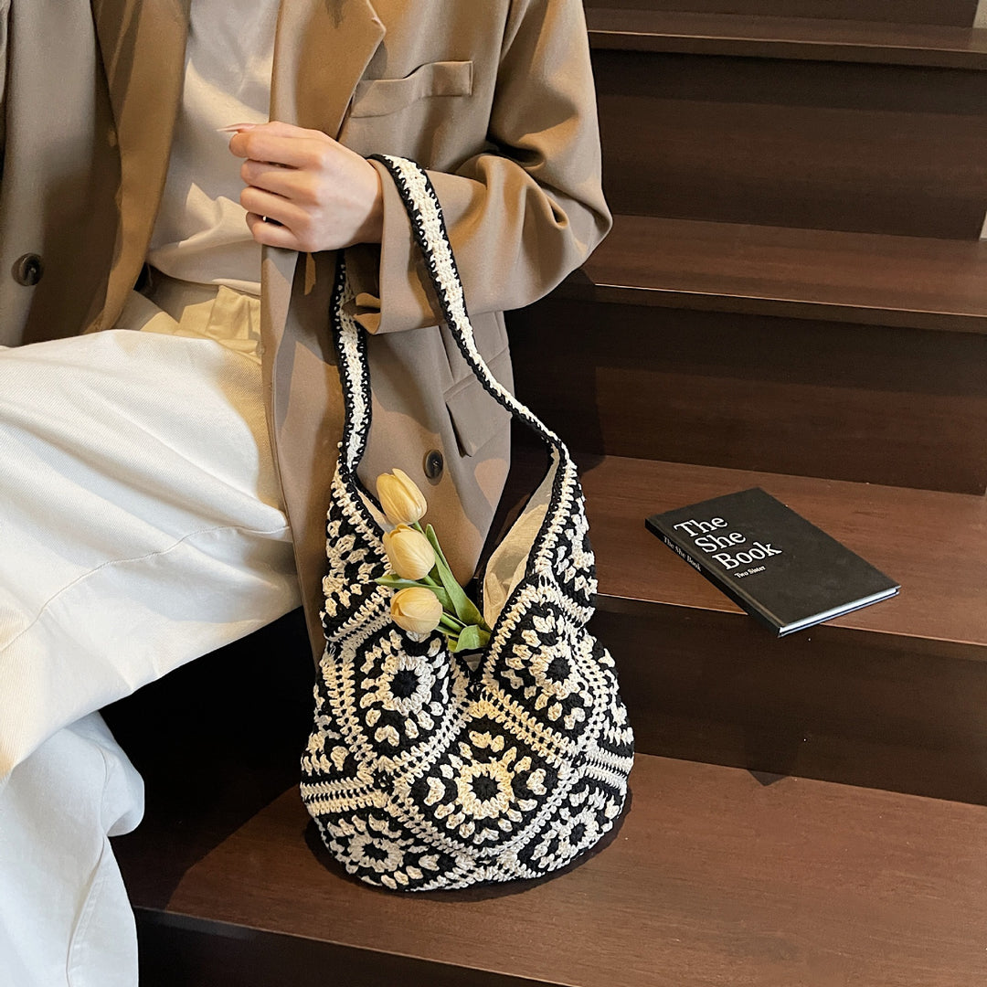 Damen Hobo-Tasche mit handgefertigtem Häkelmuster Nord Taschen