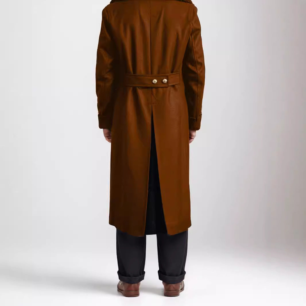 Herren Longline-Mantel im Military‑Look mit breitem Schalkragen und markanten Zierknöpfen Nord Taschen