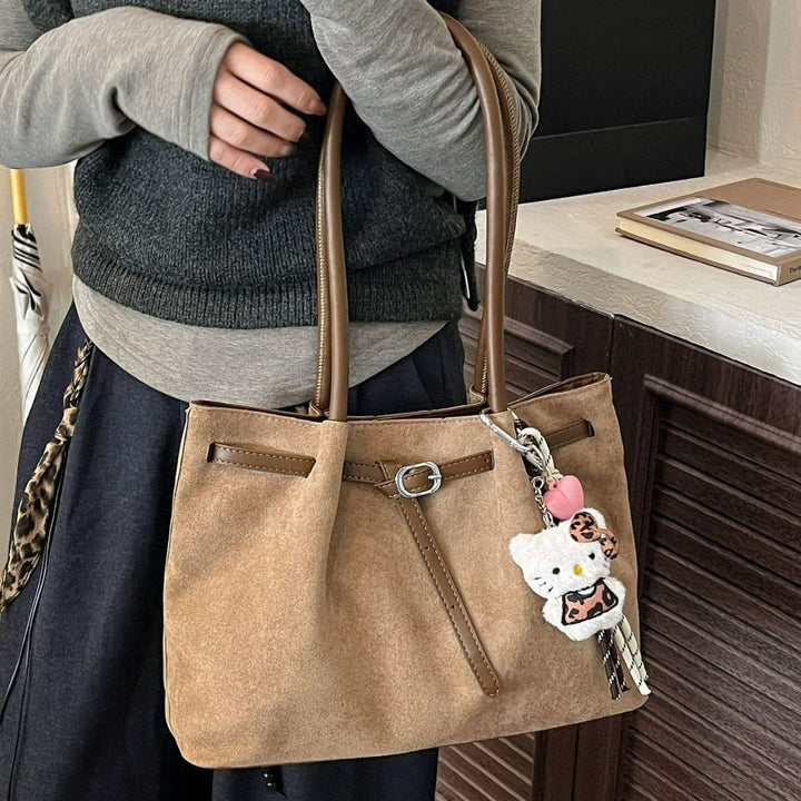 Damen modische Veloursleder Handtasche mit praktischen Innenfächern Nord Taschen