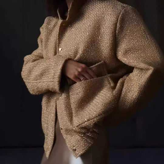 Damen 400+ Bouclé Kurzjacke mit Stehkragen, Pattentaschen und taillierendem Saum Nord Taschen