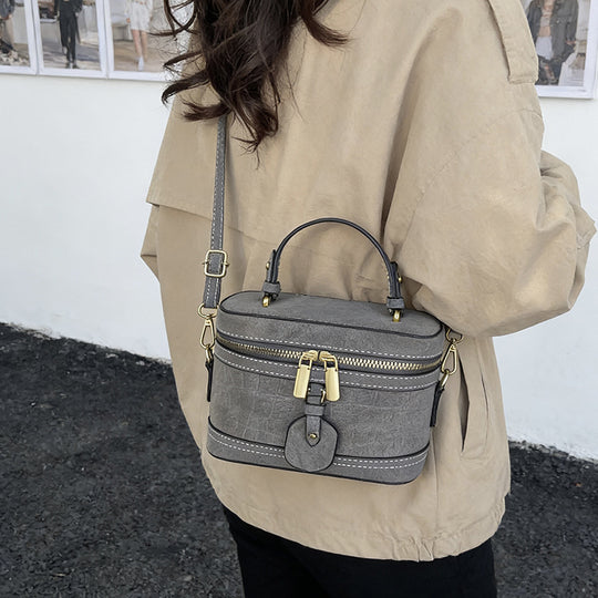 Damen Handtasche mit elegantem Croco-Design und abnehmbarem Schulterriemen Nord Taschen