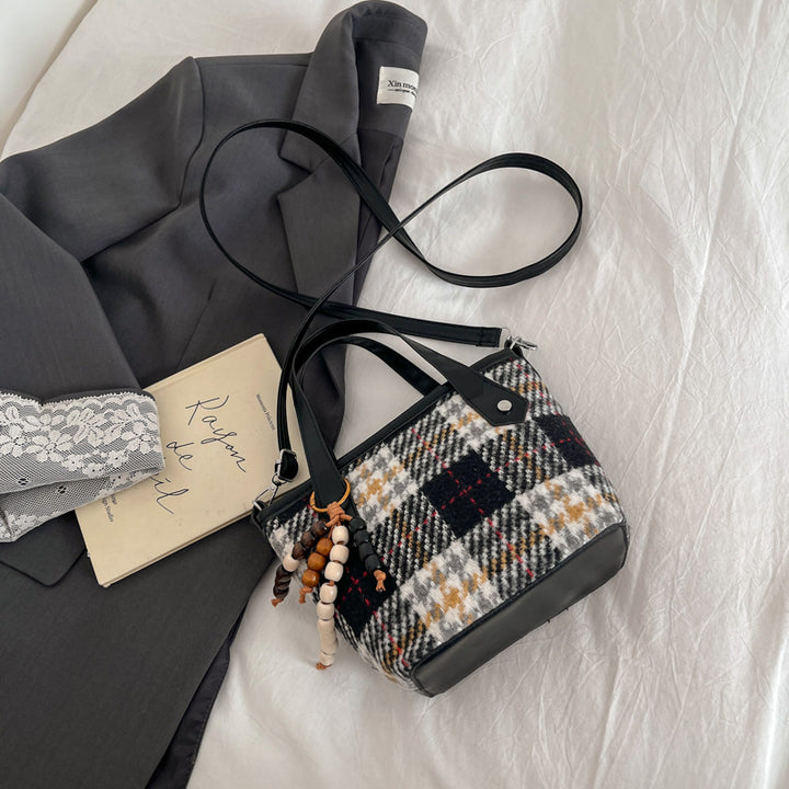 Damen grafische Beuteltasche mit strukturierten Griffen Nord Taschen