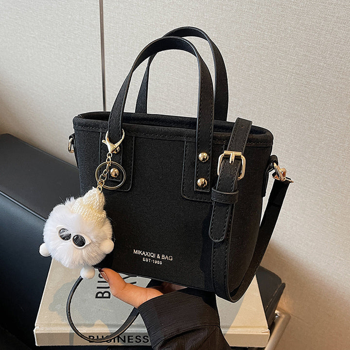 Damen Mini-Tasche mit abnehmbarem Plüschanhänger Nord Taschen