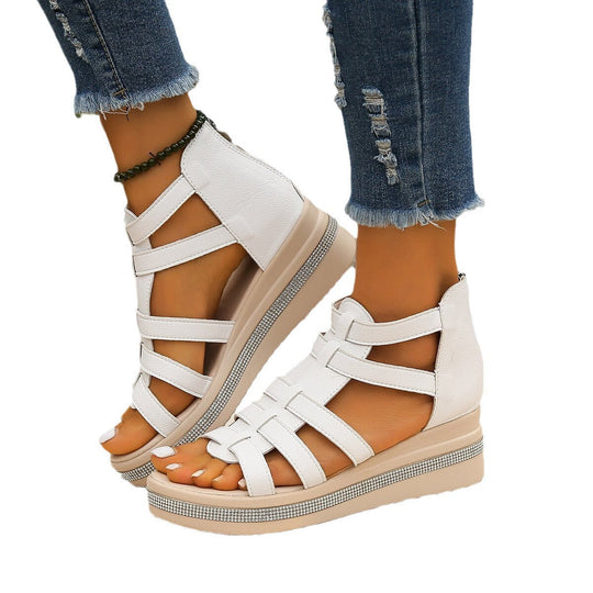 Damen Wedge-Sandalen mit komfortablem Fußbett und dekorativem Riemendesign Nord Taschen