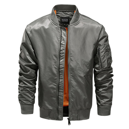 Herren Leichter Nylon‑Bomberjacke im MA‑1‑Stil mit Ärmeltasche und kontrastierendem Innenfutter Nord Taschen