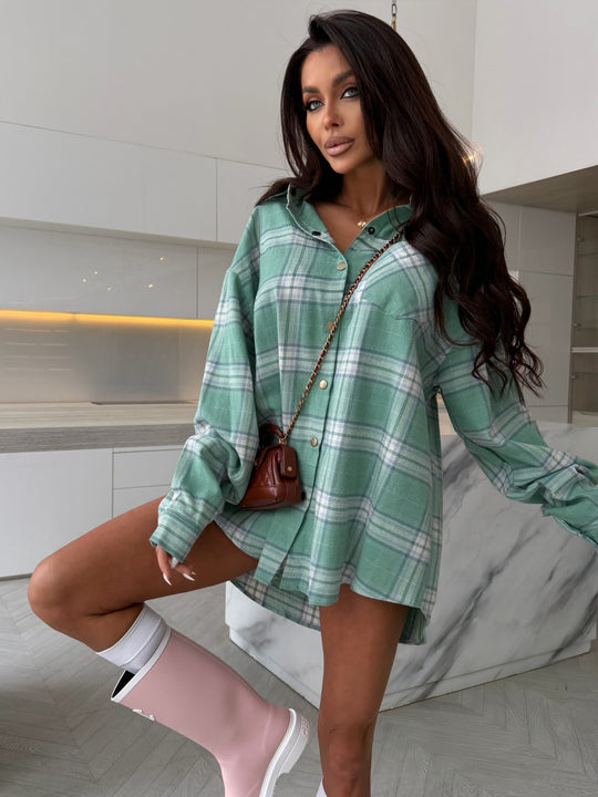 Damen übergroßes Karo-Hemdkleid mit Knopfleiste, Brusttaschen und verlängertem Rückensaum Nord Taschen