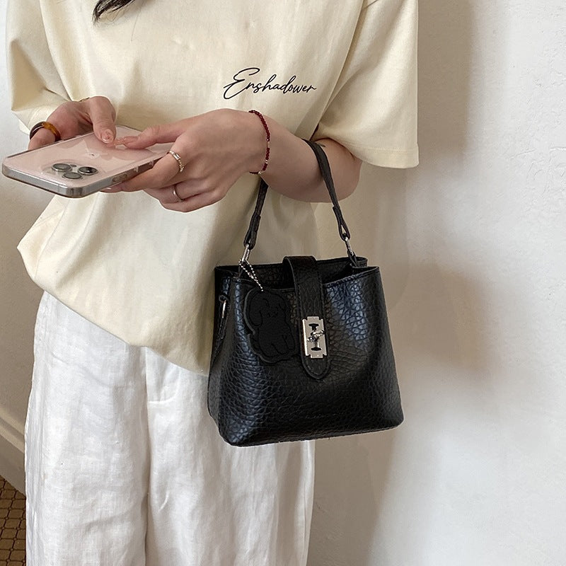 Damen Handtasche aus edlem Kunstleder mit strukturiertem Mehrzweck-Design Nord Taschen