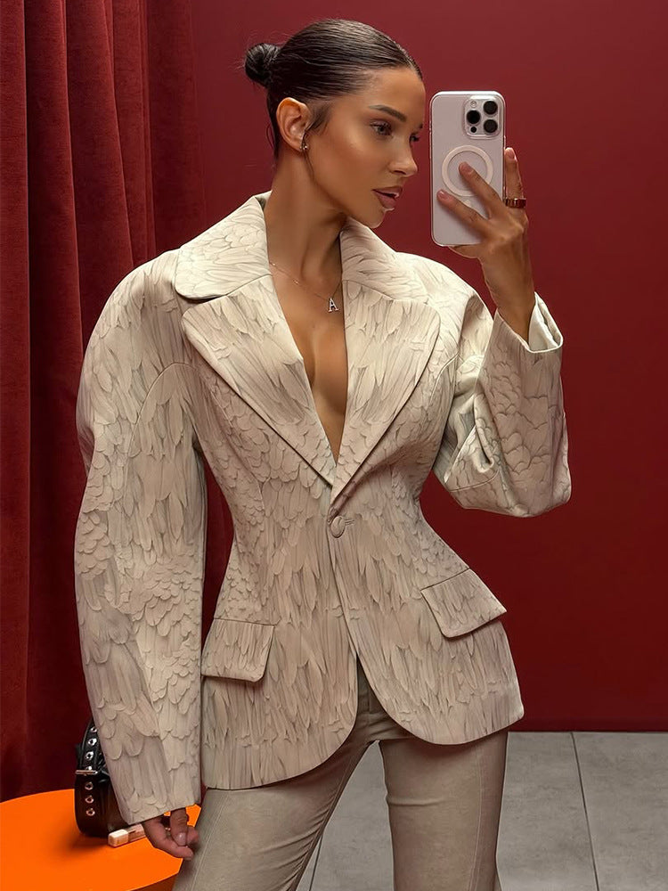Damen Taillierter Blazer mit Federnstruktur und markanter Schulterpartie Nord Taschen