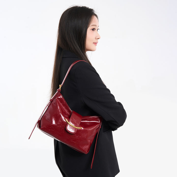 Damen Hobo-Tasche mit elegantem Design und hochwertigem metallischen Akzent Nord Taschen