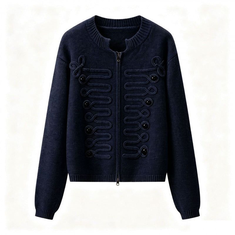 Damen Kurz geschnittene Strickjacke mit dekorativen Kordelapplikationen und Zwei-Wege‑Reißverschluss Nord Taschen