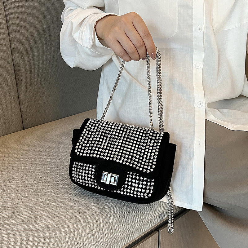 Damen elegante Clutch-Tasche mit funkelnden Strassakzenten Nord Taschen