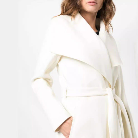 Damen Taillierter Wickelmantel im Kimono‑Look mit weitem Schalkragen und Bindegürtel Nord Taschen