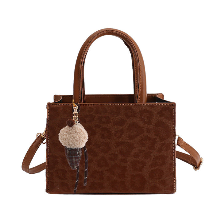 Damen Handtasche mit elegantem Leo-Muster Nord Taschen