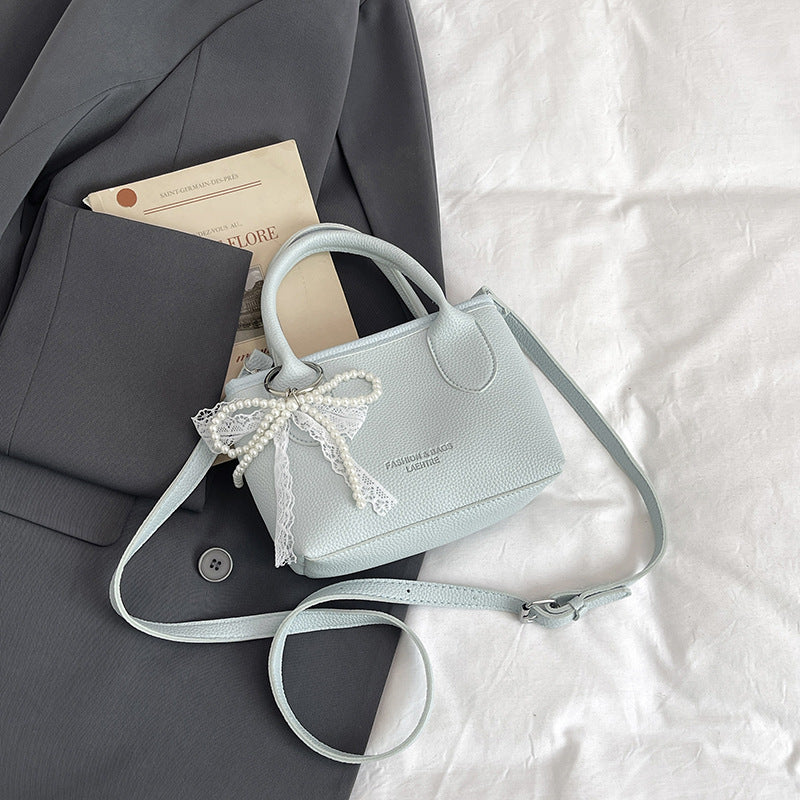 Damen hochwertige Handtasche im eleganten knautschbaren Design Nord Taschen
