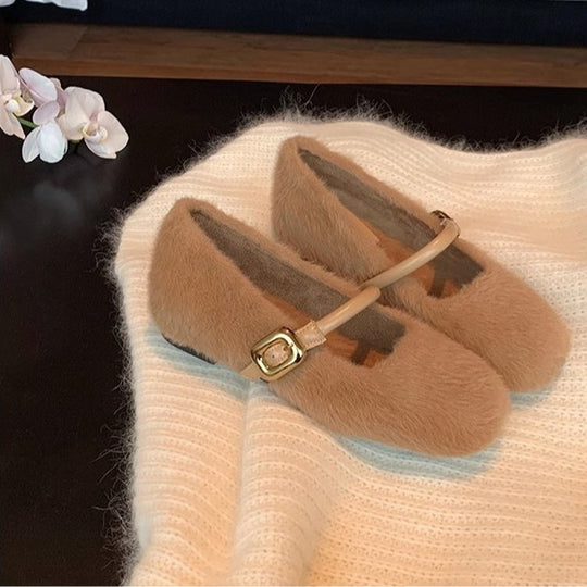 Damen Kuschelige Faux‑Fur Mary‑Jane‑Slipper mit gepolstertem Komfortfußbett und goldener Schnallenapplikation Nord Taschen
