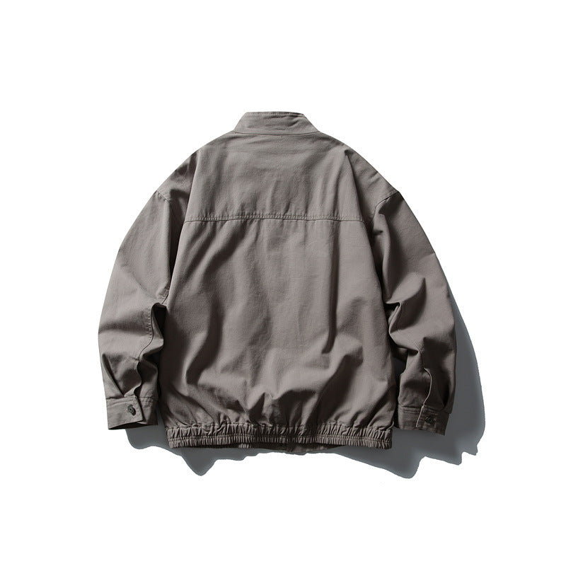 Herren Boxy-Fieldblouson mit Stehkragen, Frontreißverschluss und Pattentaschen Nord Taschen