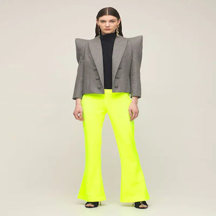 Damen Dreiteiliges Tailoring-Set mit betontem Schulterblazer, Top und Bermuda-Shorts Nord Taschen