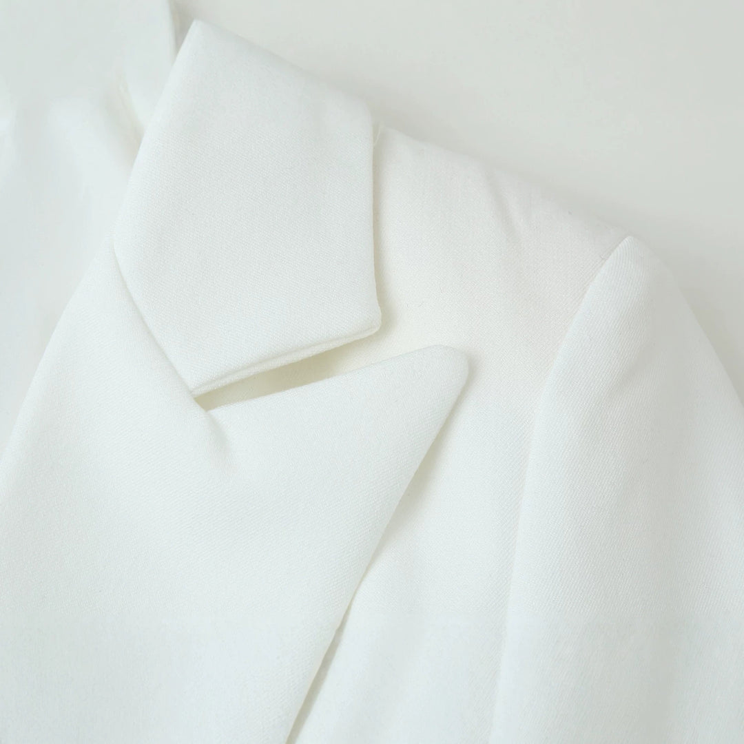 Damen Doppelreihiger Longline-Blazer mit Schalkragen und goldenen Zierknöpfen Nord Taschen
