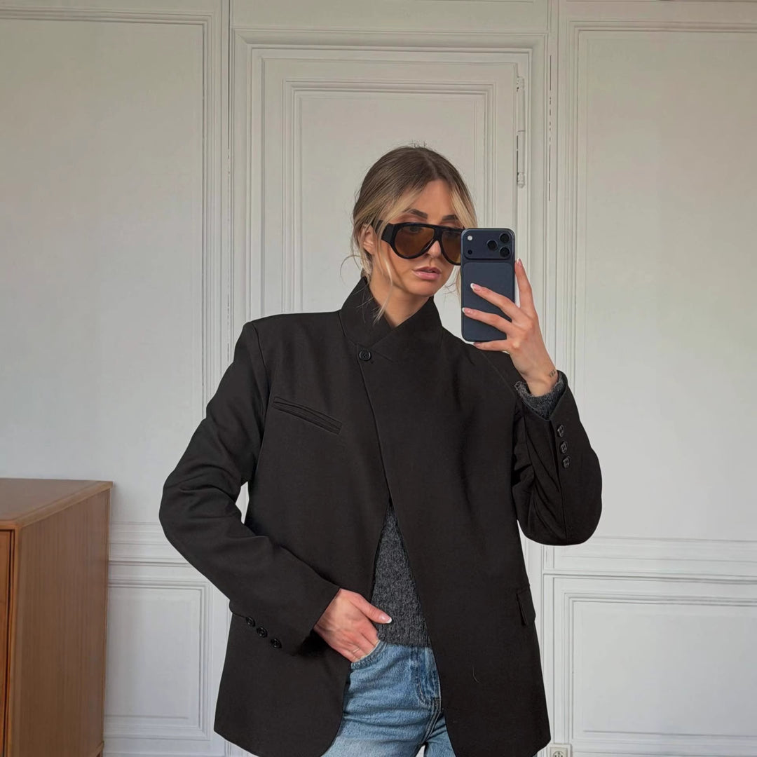 Damen 60+ karierter Mantelblazer mit Mandarinkragen, asymmetrischer Überlappung und Pattentaschen Nord Taschen