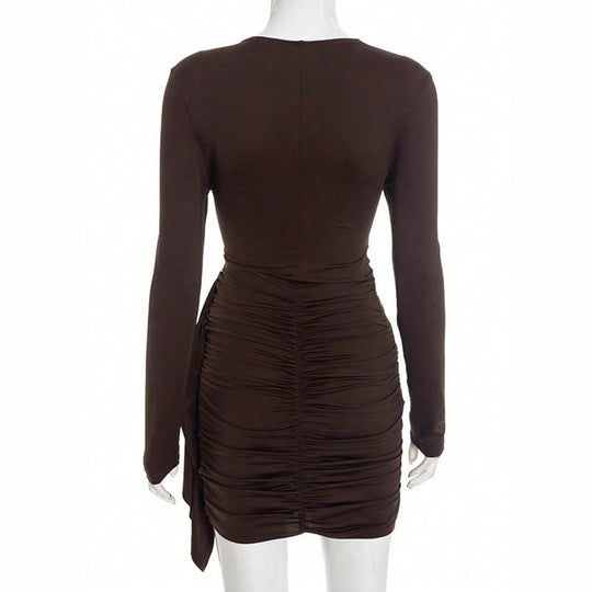 Damen figurbetontes langarm-Bodycon-Minikleid mit Taillenraffung und asymmetrischer Drapierung Nord Taschen