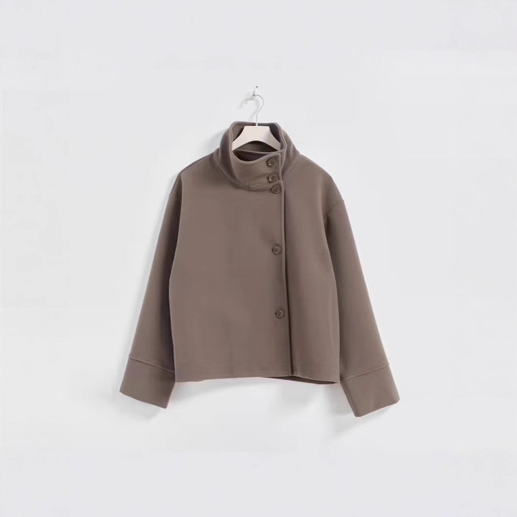 Damen Kurz geschnittene Boxy-Jacke mit Stehkragen und asymmetrischer Knopfleiste Nord Taschen