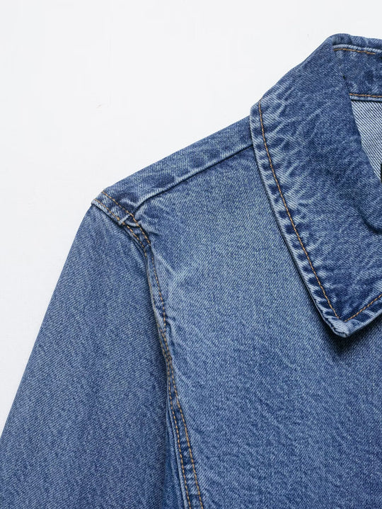 Damen Oversize-Denimjacke im Boxy-Schnitt mit kurzer Silhouette und aufgesetzten Taschen Nord Taschen