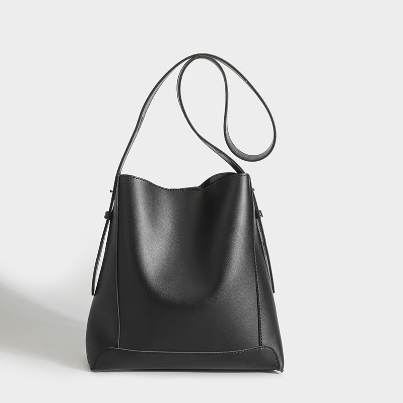 Damen Hobo-Tasche mit elegantem Faltendesign und praktischem Innenraum Nord Taschen