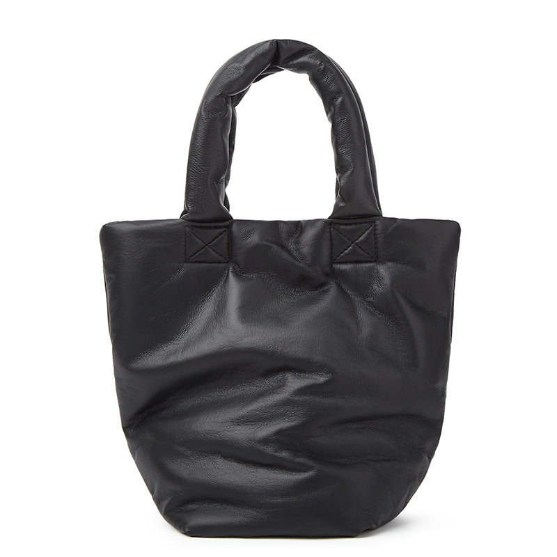 Damen Handtasche aus geschmeidigem Kunstleder mit einzigartigem Faltendesign Nord Taschen