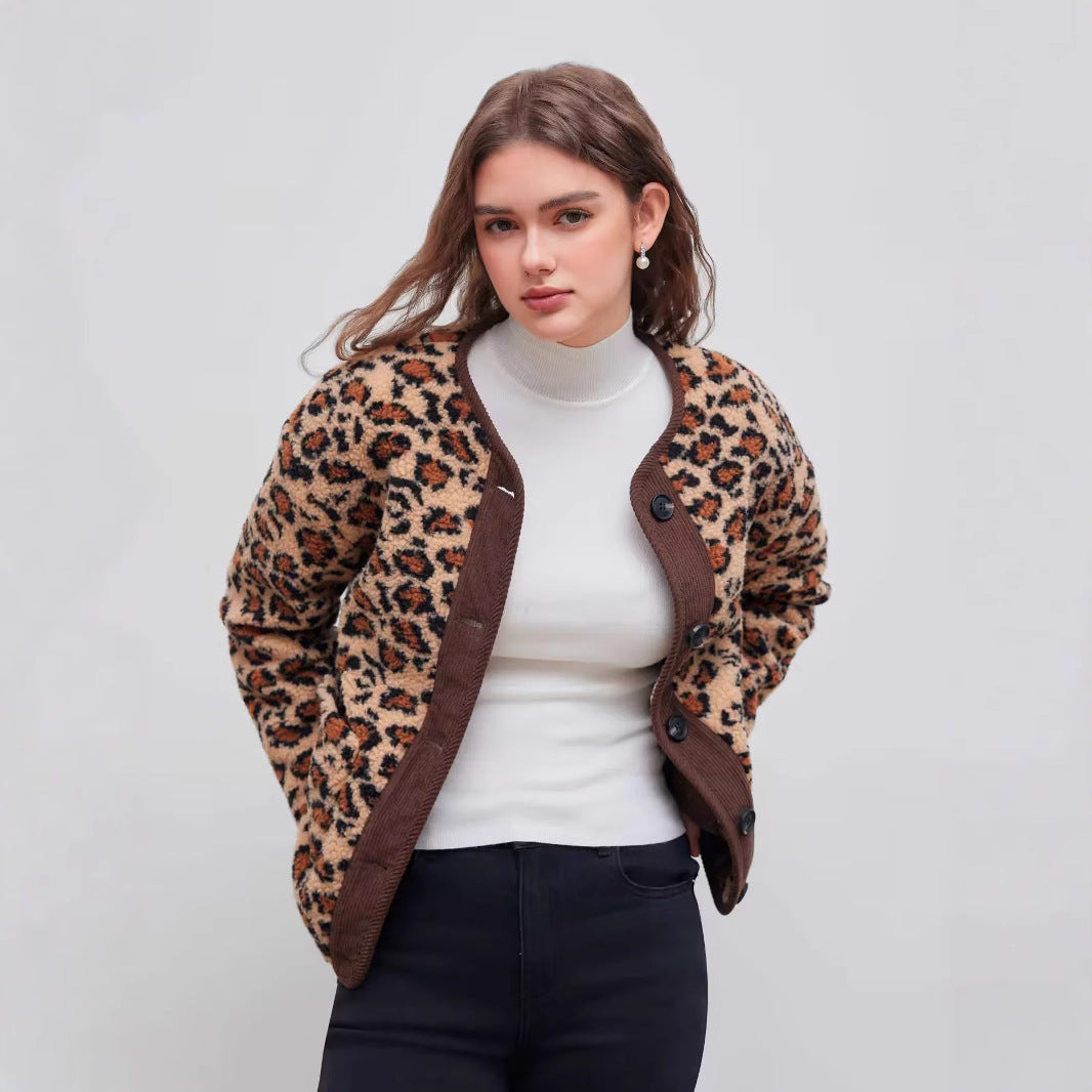 Damen Kurzjacke im Teddy‑Look mit Leopardenmuster und Knopfverschluss Nord Taschen
