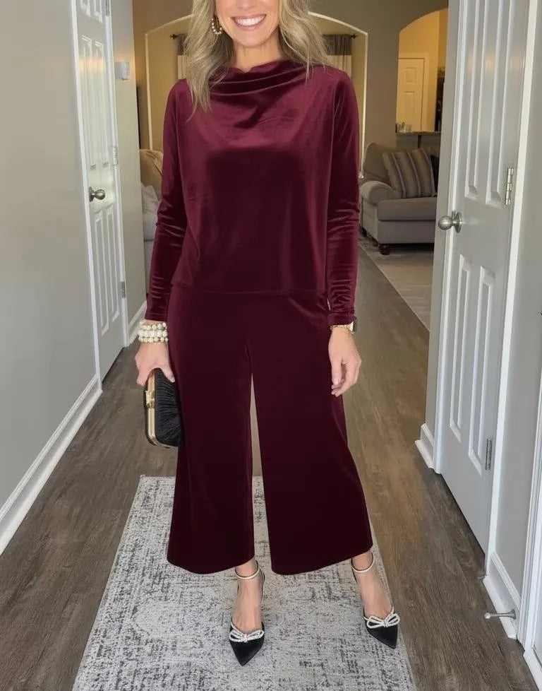 Damen Elegantes Samt-Zweiteiler mit Wasserfallkragen und weiter Culotte-Hose Nord Taschen