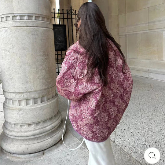 Damen Kurz geschnittene Steppjacke im Vintage-Blumenmuster mit Schalkragen und Kontrastpaspel Nord Taschen