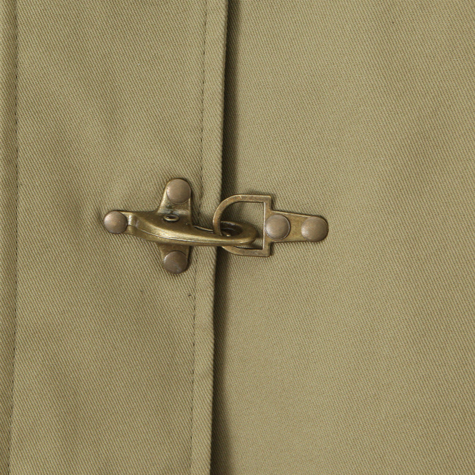 Damen Kurzjacke mit Knebelverschlüssen und kontrastierendem Hemdkragen Nord Taschen
